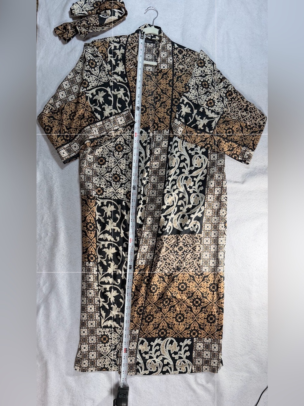 Natori Women’s Small Silky Satin Kimono Robe Paisley Floral Black Gold Belted - Picture 8 of 14